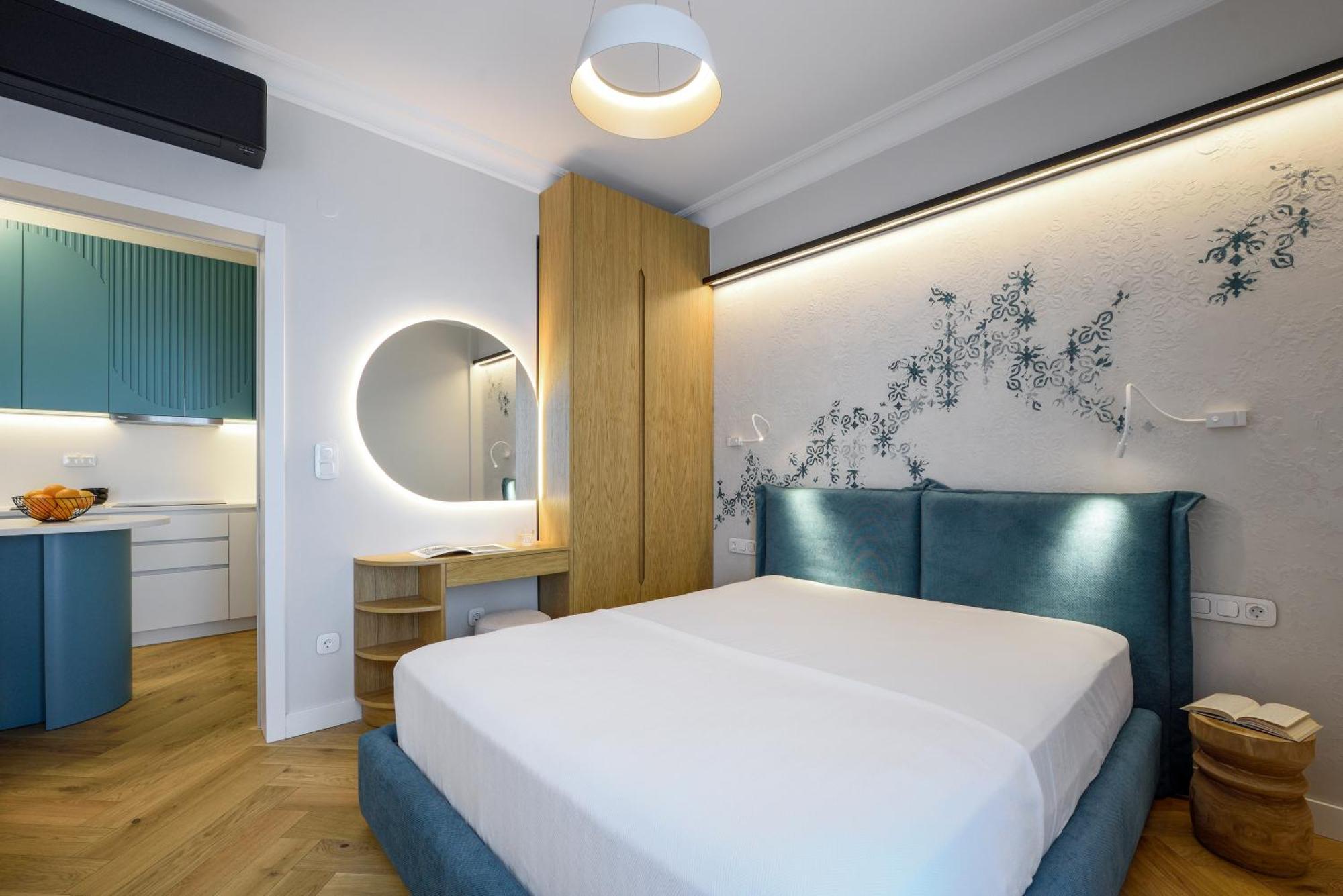 Queen Apartment Thessaloniki By Luxlikehome Bagian luar foto