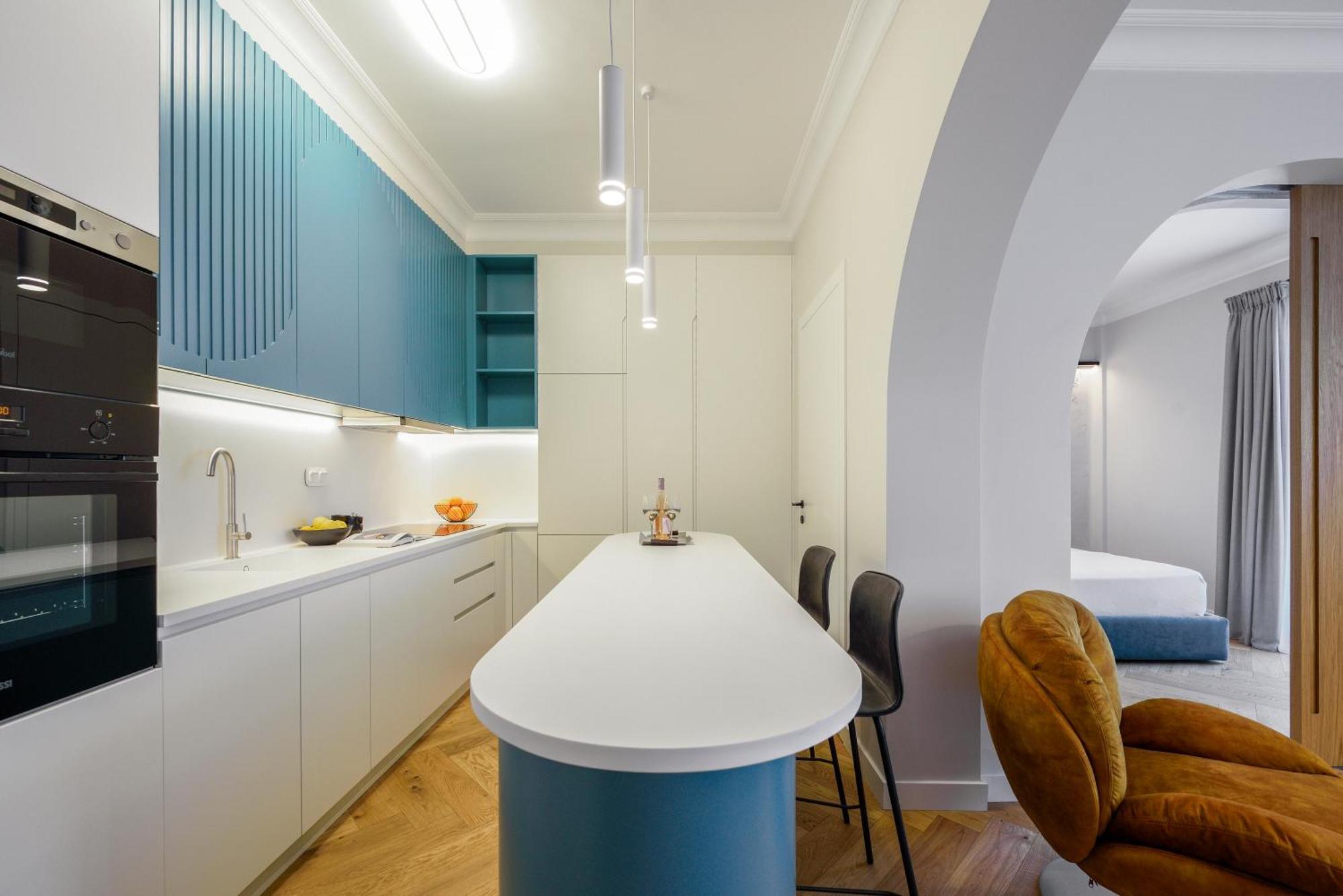 Queen Apartment Thessaloniki By Luxlikehome Bagian luar foto