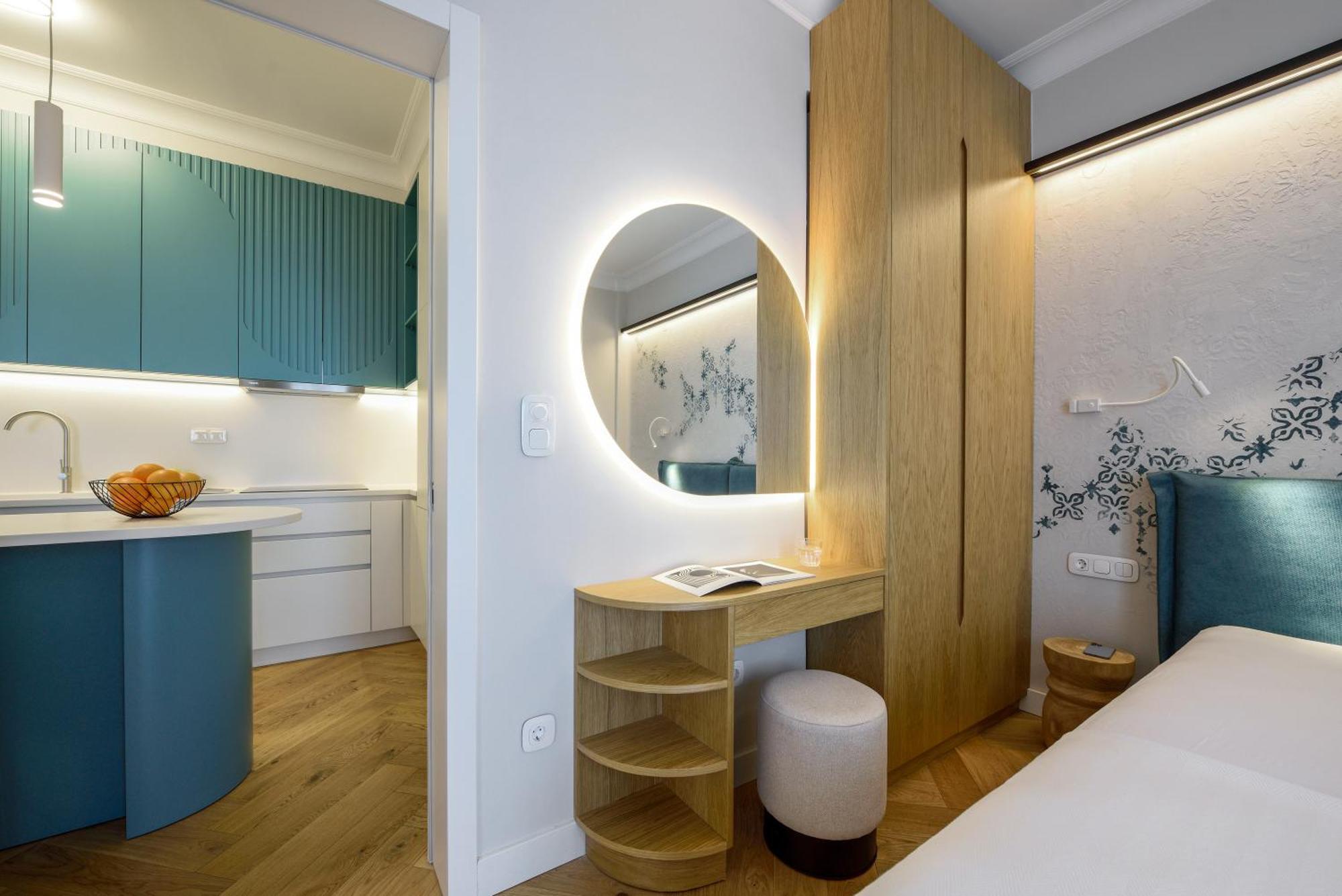 Queen Apartment Thessaloniki By Luxlikehome Bagian luar foto