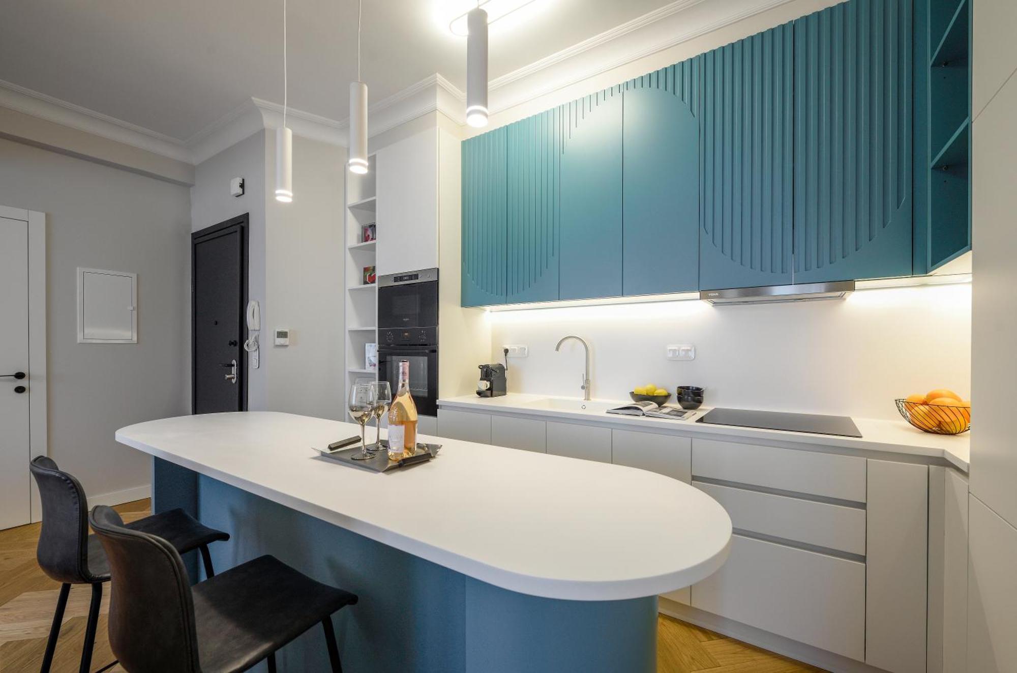 Queen Apartment Thessaloniki By Luxlikehome Bagian luar foto