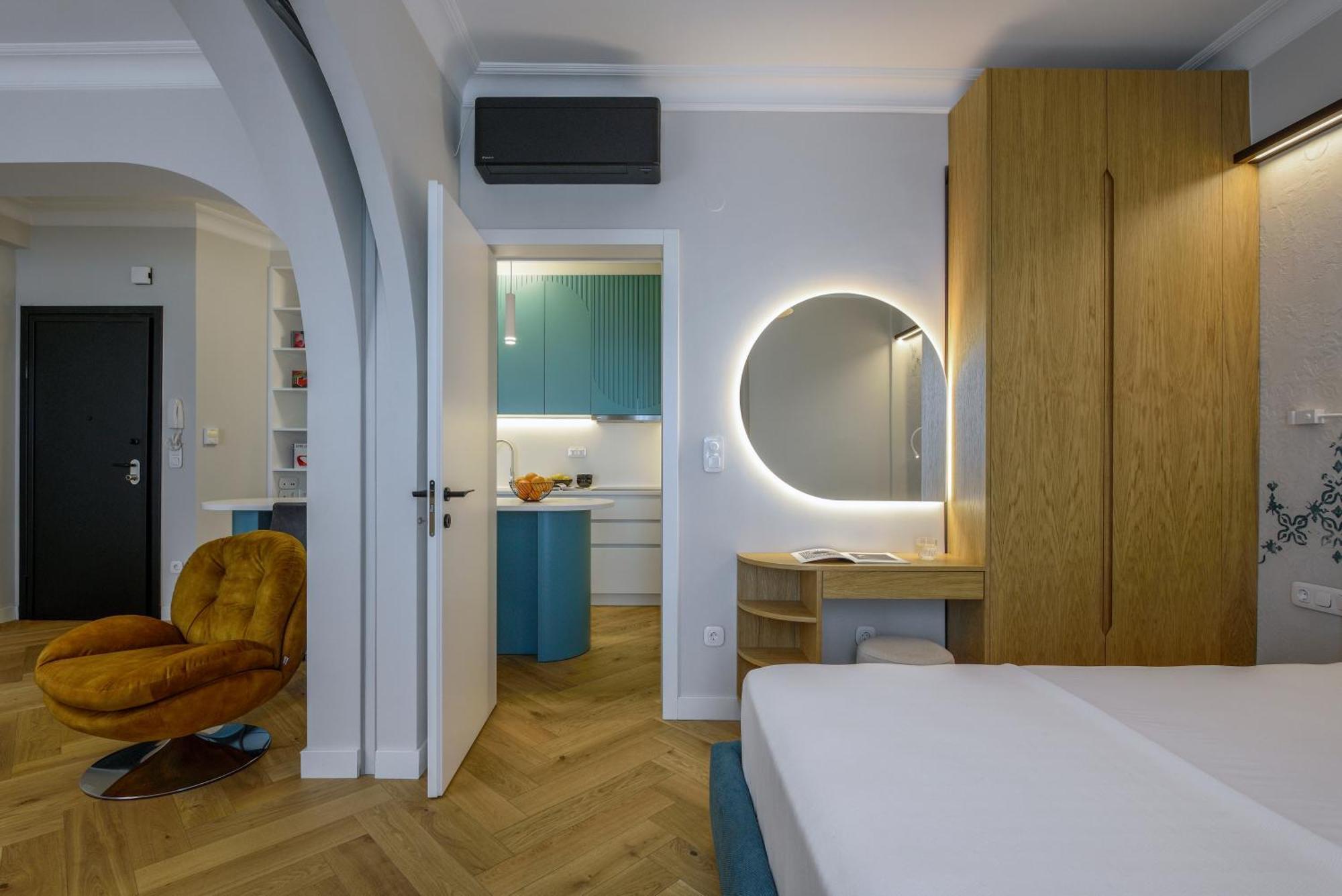 Queen Apartment Thessaloniki By Luxlikehome Bagian luar foto
